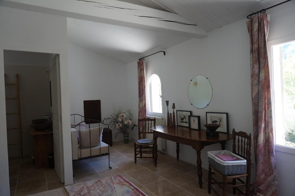 L'Arcadie Du Souleyan Oppède Oda fotoğraf